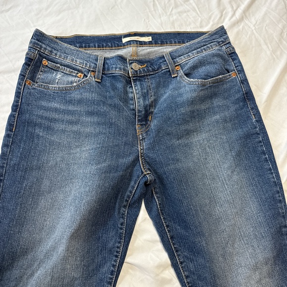 Levi's Classic Indigo Blue Boyfriend Jeans - Picture 4 of 8